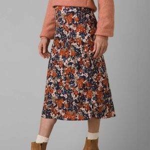 NWT Prana Puffect Skirt Size Large